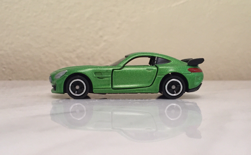 Illustration for article titled Tomica Mercedes-Benz AMG GT R